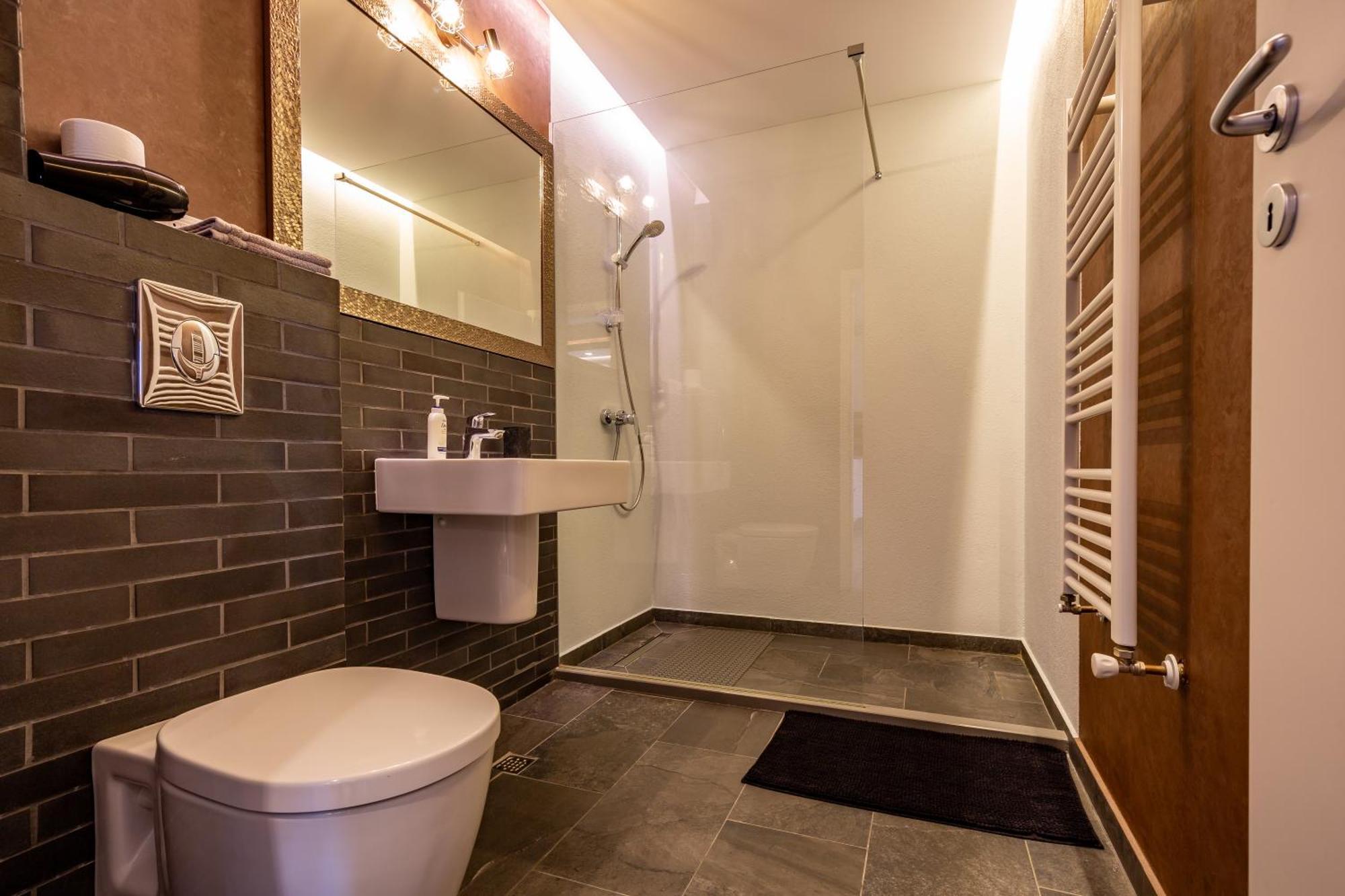 Alto Studio & Free Private Parking Braşov Exterior foto